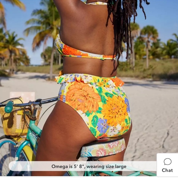 NWOT Aerie Floral Ruffle Halter Cut Out One Piece Swimsuit Size L - Picture 3 of 11